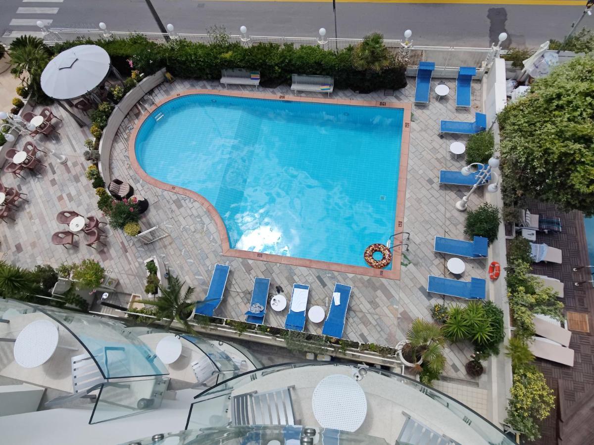 Hotel Ambassador Rimini Luaran gambar