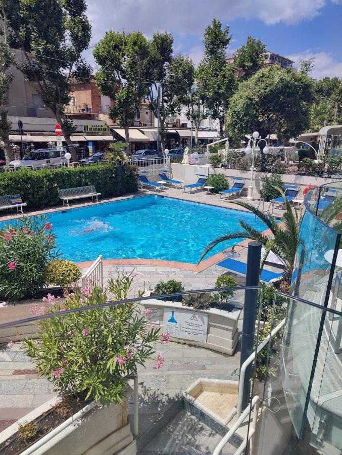 Hotel Ambassador Rimini Luaran gambar