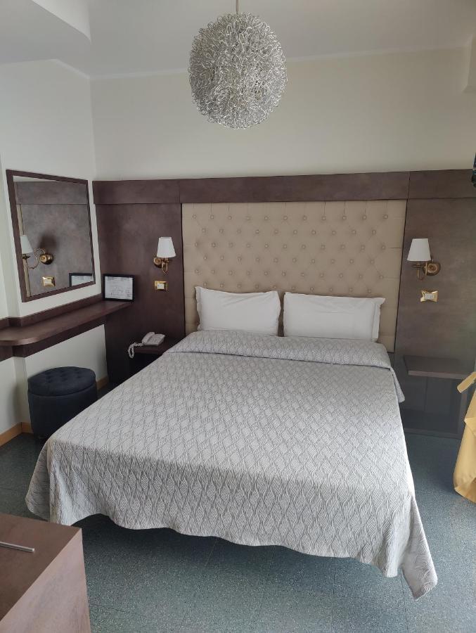 Hotel Ambassador Rimini Luaran gambar