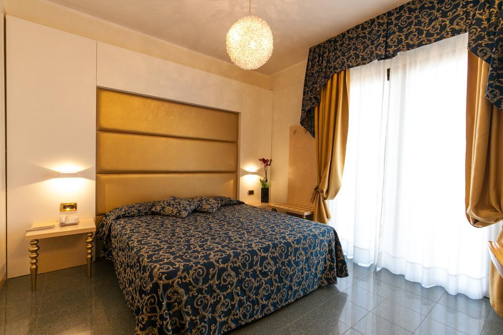 Hotel Ambassador Rimini Luaran gambar