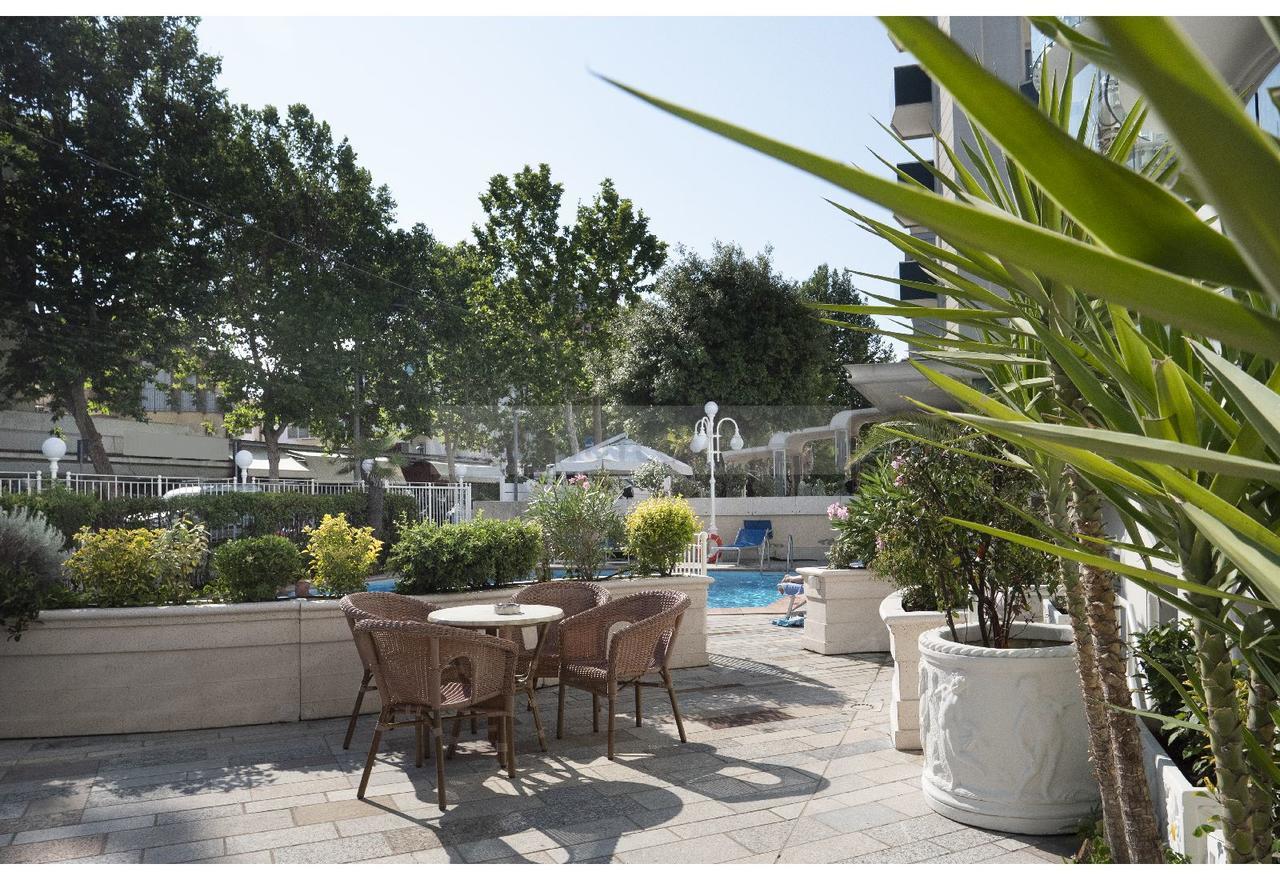 Hotel Ambassador Rimini Luaran gambar